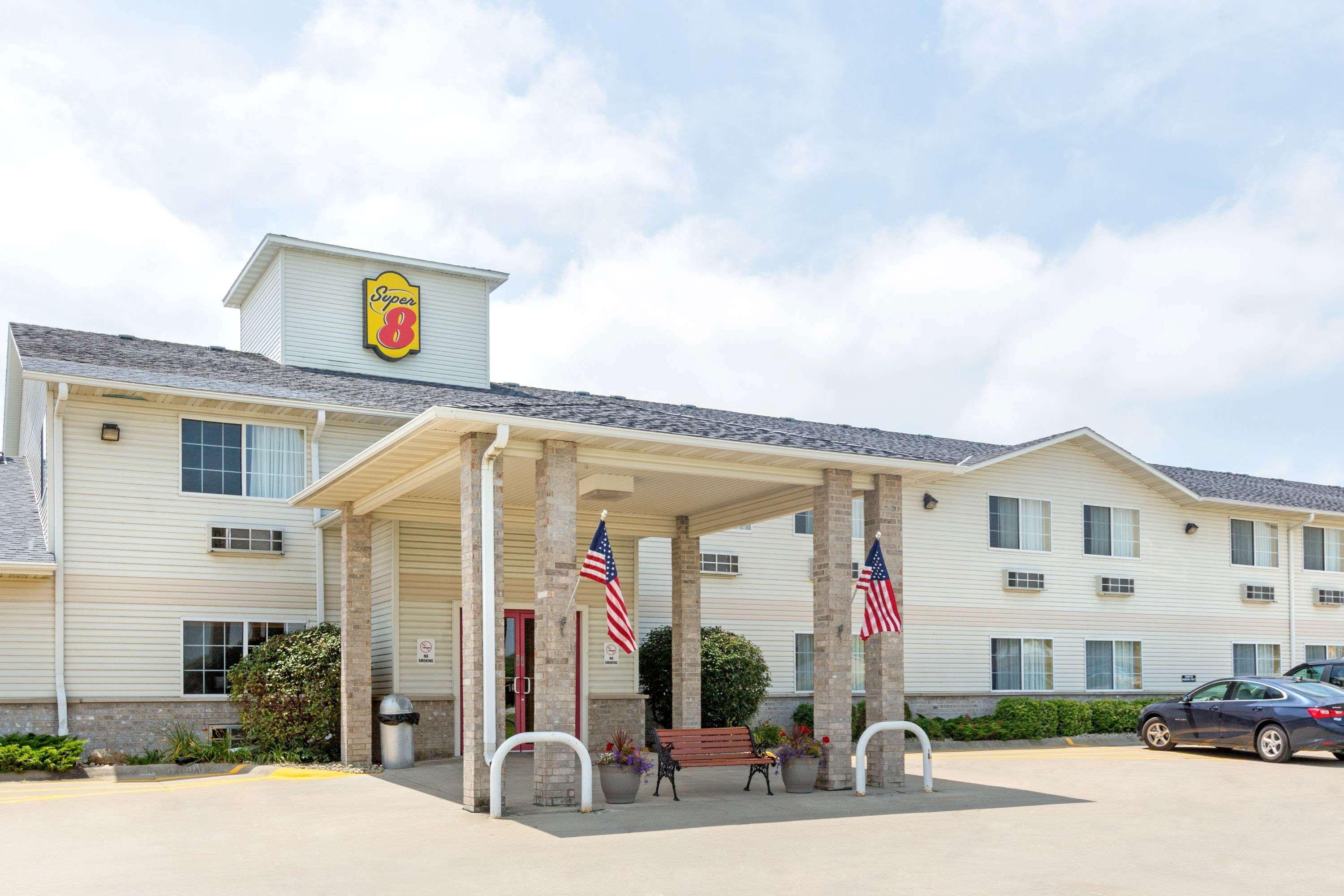 Super 8 By Wyndham Clarinda Motel Exterior photo