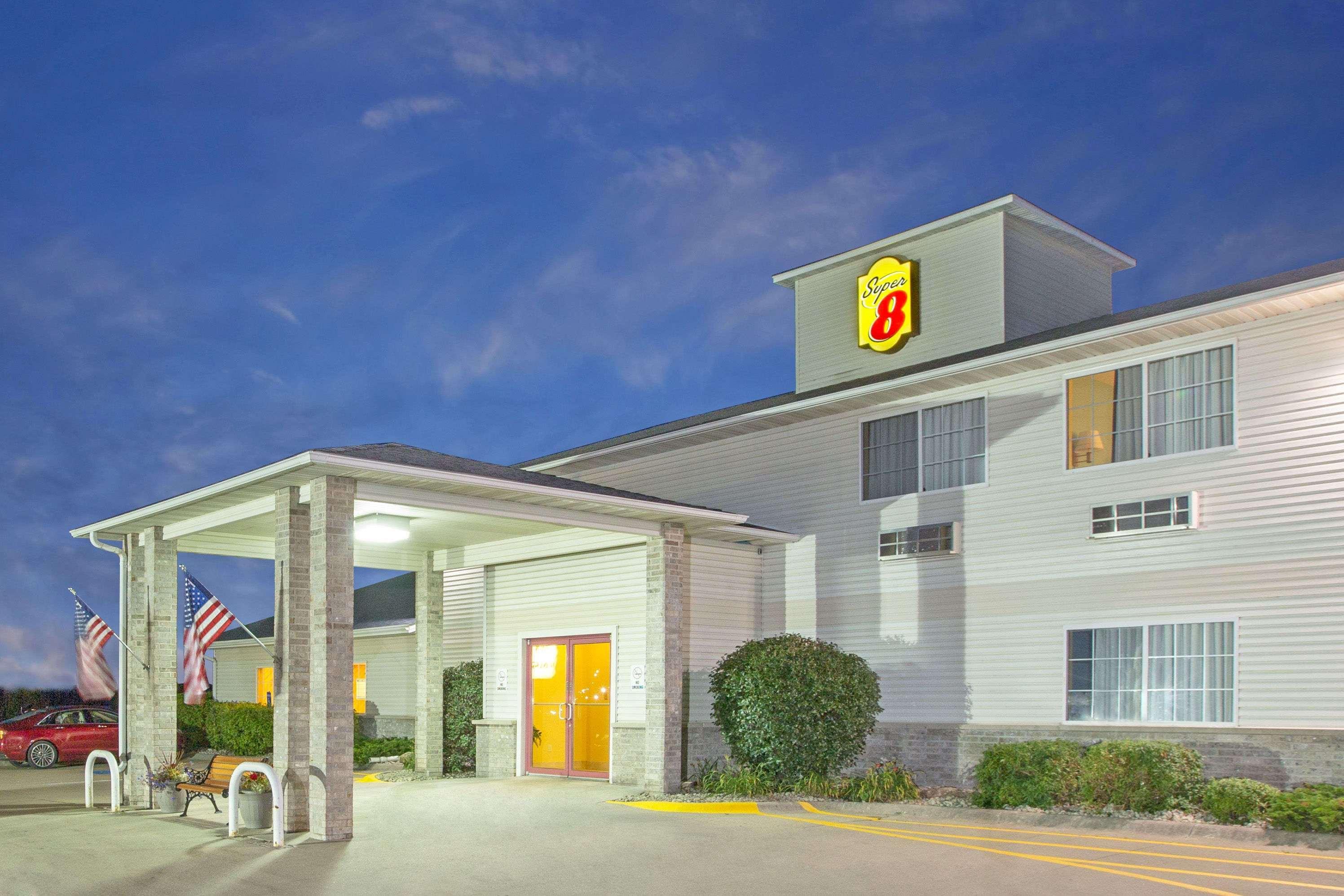 Super 8 By Wyndham Clarinda Motel Exterior photo